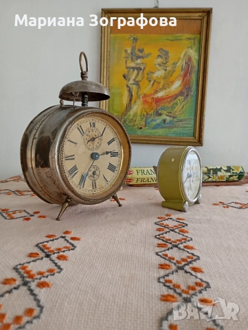 Стари будилници, Дамски - 2 бр., - J UWGHANS, - RUHLA, - "Чайка" 17 Рубина, позлатени, СССР 1960-70, снимка 3 - Антикварни и старинни предмети - 47394055