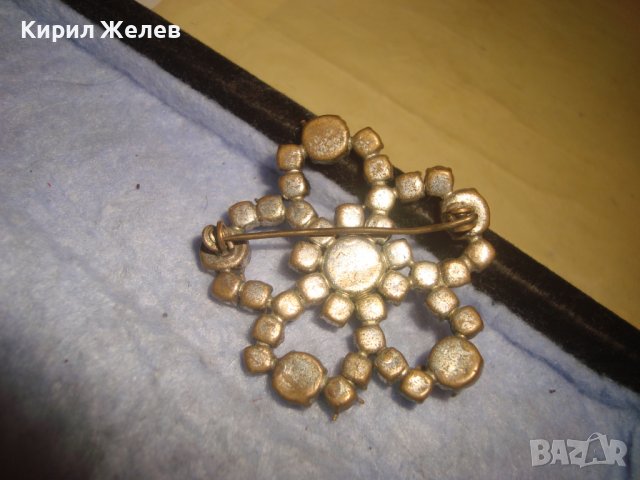 СТАРА ФЛОРАЛНА КОЛЕКЦИОНЕРСКА РЕТРО БРОШКА БРОНЗОВА ПОСРЕБРЕНА с ФАСЕТИРАНИ БОХЕМСКИ КРИСТАЛИ 29034, снимка 6 - Антикварни и старинни предмети - 37722557