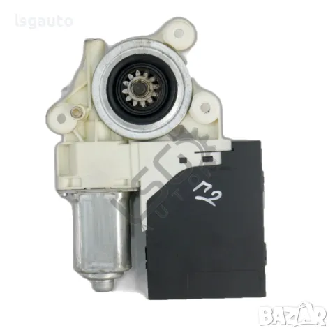 Моторче преден десен ел. стъклоповдигач Volvo V50 2004-2010 ID: 137243, снимка 2 - Части - 47878107