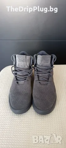 Мъжки маратонки размер 42 Adidas Tubular invader сив велур , снимка 2 - Маратонки - 55827544