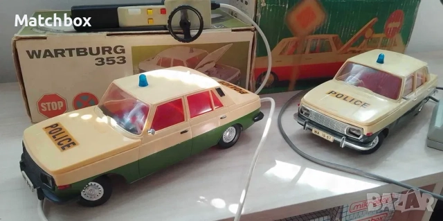 Стара играчка WARTBURG 353 DDR GDR PIKO ANKER 1/15, снимка 10 - Колекции - 50927447