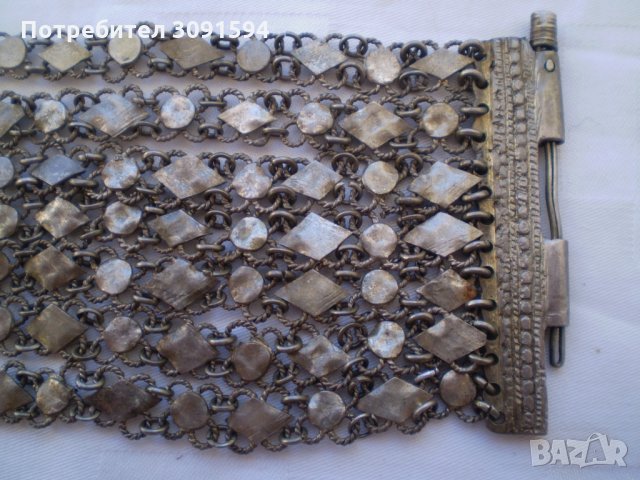 Възрожденска ръчно изработена гривна ентришия