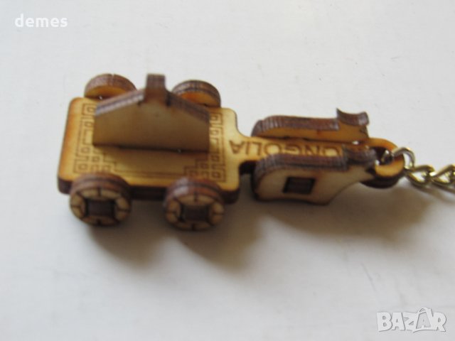  Автентичен дървен ключодържател-юрта от Монголия, снимка 3 - Други ценни предмети - 29198566