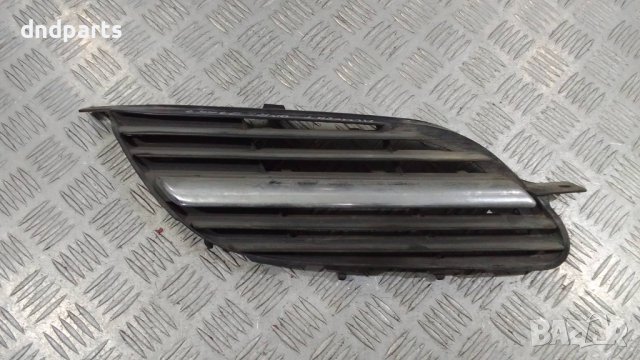Решетка броня Nissan Almera Tino 2001г.(дясна)	