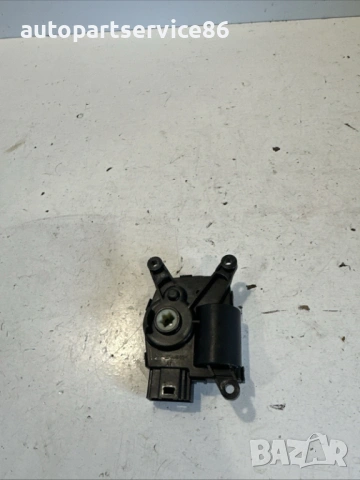 Флап мотор за клапа на парното за Fiat 500L, 2013 г., № A21001000, снимка 2 - Части - 53172492