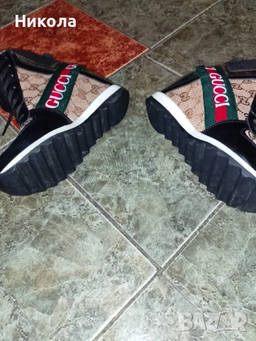 Шал с пендари,маратонки,,Гучи"№37, снимка 7 - Шалове - 49507417