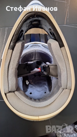 Каска за мотокрос, снимка 8 - Спортна екипировка - 52003687