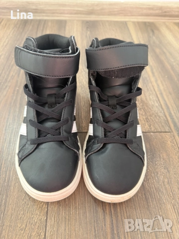 маратонки Adidas