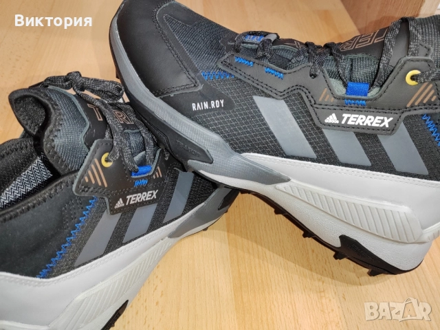 нови зимни мъжки боти adidas 