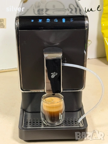 Кафемашина кафе автомат Tchibo cappuccino с гаранция, снимка 7 - Кафемашини - 54303450