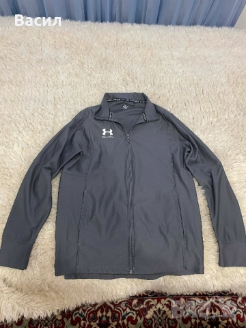 Оригинален спортен екип Under Armour размер М , тъмносив, снимка 2 - Спортни дрехи, екипи - 52815215