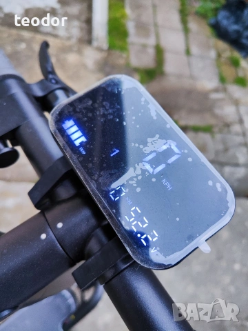 Тротинетка Navee N65, снимка 2 - Велосипеди - 54032480