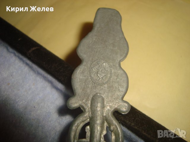 СТАРА ФИГУРАЛНО ОРНАМЕНТИРАНА ХОЛАНДСКА ДЕКОРАТИВНА ЛЪЖИЦА от ЦИНК с ЩЕМПЕЛ АНГЕЛЧЕ 5938, снимка 2 - Колекции - 38139165