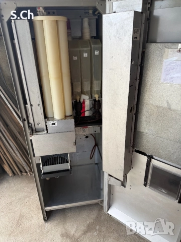 Вендинг кафемашина Zanuusi C6, снимка 4 - Вендинг машини - 51499906