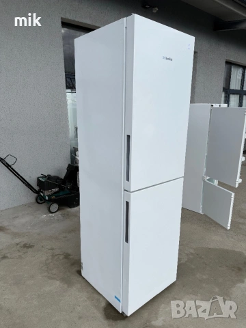 Хладилник с фризер Миеле с инверторен мотор, снимка 9 - Хладилници - 53007433