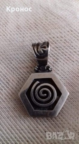 Сребърен медальон, снимка 3 - Колиета, медальони, синджири - 29279710