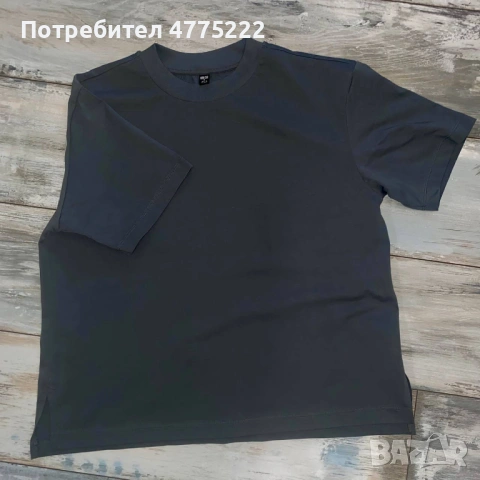 Тениска Uniqlo Състояние: 10/10 (Като нова) Размер: M, снимка 2 - Тениски - 54100899