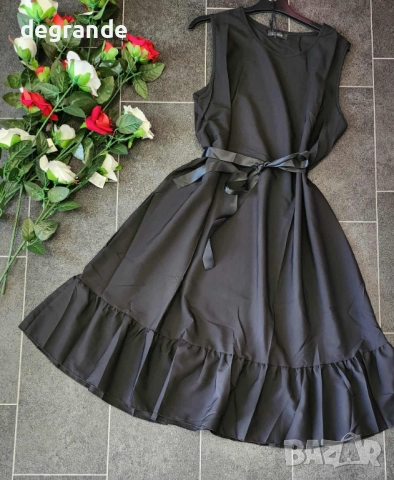 НАМАЛЕНИ дамски рокли в черно и синьо