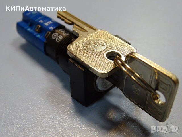 бутон с ключ RAFI 1.15108 keylock switch 250V AC 4A, снимка 4 - Резервни части за машини - 35491073