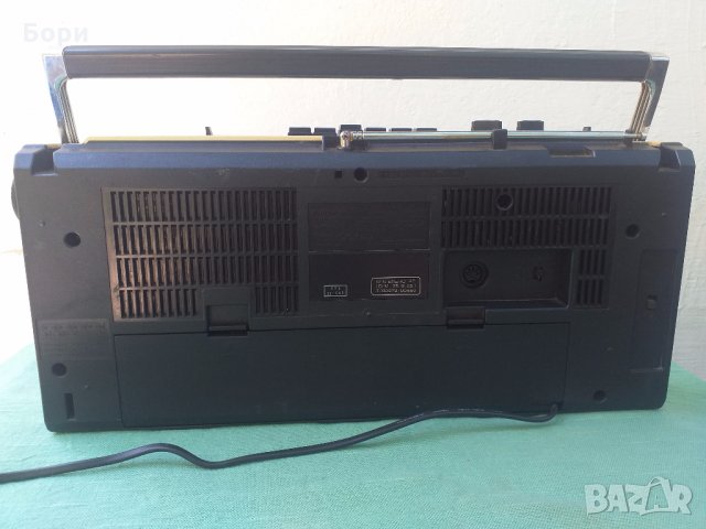 HITACHI TRK 6830 E Радиокасетофон бял, снимка 7 - Радиокасетофони, транзистори - 29288354