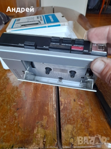 Стар портативен касетофон Sanyo M 1010, снимка 3 - Антикварни и старинни предмети - 52171206