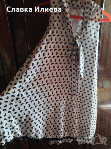 Страхотна ефирна рокля за топлите дни