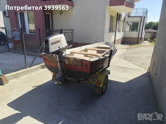 пластмасова лодка + колесар + двигател, снимка 3 - Воден транспорт - 55969779