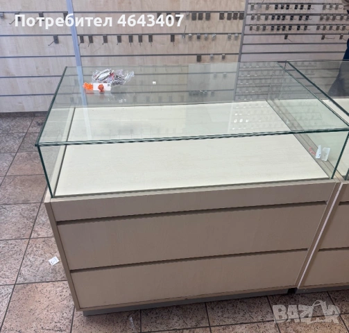 Щанд маси за магазин, снимка 2 - Стелажи и щандове - 54305432