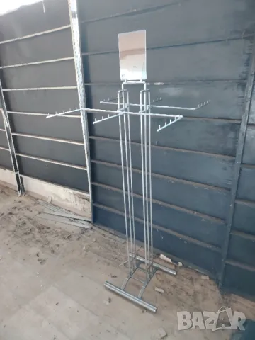 стелаж за дрехи 3, снимка 2 - Стелажи и щандове - 49133294