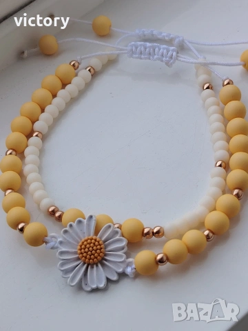 🌼 Комплект 2 гривни с маргаритка – Daisy Set 🌼, снимка 4 - Гривни - 54219372