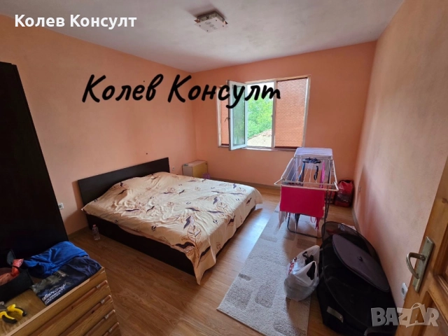 Продавам масивна двуетажна къща в село Брод , снимка 7 - Къщи - 51520790