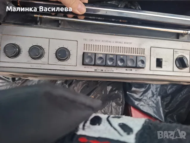 касетофон Hitachi , снимка 3 - Радиокасетофони, транзистори - 56537346