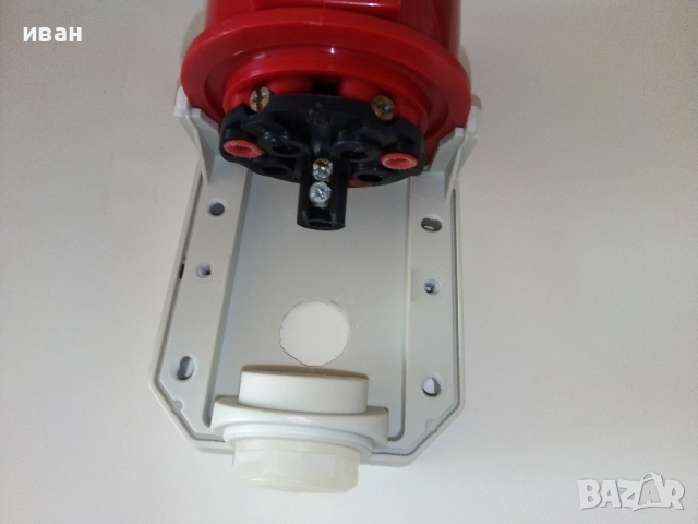 Комплект трифазен контакт + щепсел 32А, снимка 4 - Други машини и части - 52798054