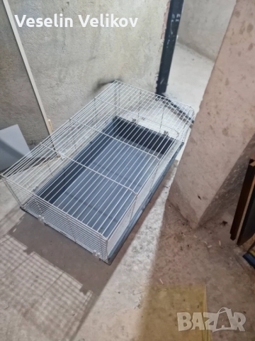 Продавам голяма клетка за домашни любимци