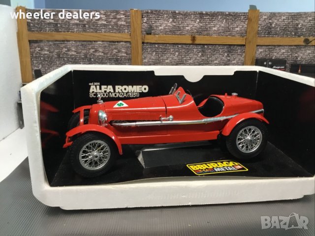 Метална количка Bburago Alfa Romeo 2300 Monza Red 1934 1/18, снимка 2 - Колекции - 37982642