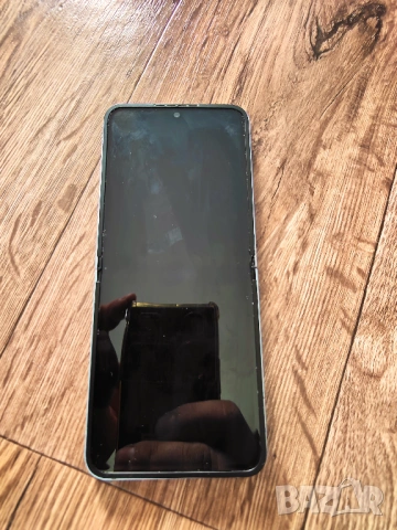 Samsung Galaxy z flip 6  512gb, снимка 3 - Samsung - 53915079