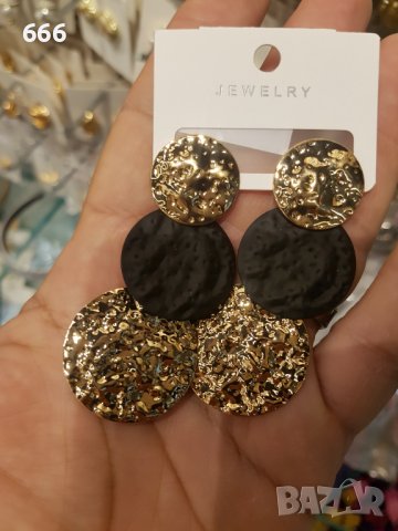 Обеци, снимка 2 - Обеци - 42157915