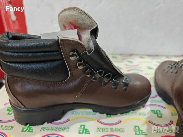 Туристически обувки Младост 37 номер. , снимка 8 - Дамски боти - 53358346