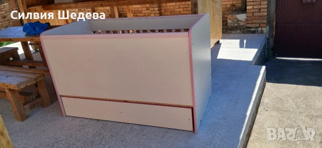 Продавам детско креватче за момиченце., снимка 4 - Бебешки легла и матраци - 54321200