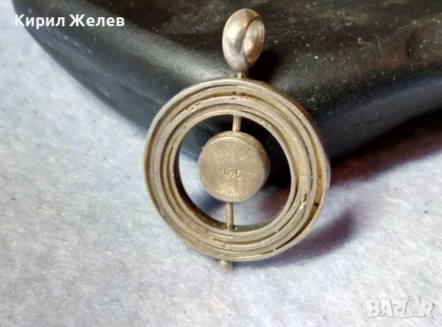 ИНТЕРЕСЕН ВЪРТЯЩ се ГРЪЦКИ СРЕБЪРЕН МЕДАЛЬОН СРЕБРО 925 с НАДПИС и РЪЧНО ГРАВИРАНА ДАТА 48578, снимка 2 - Колиета, медальони, синджири - 48954643