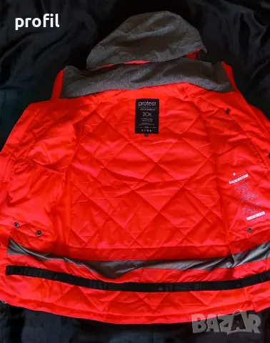 Protest PVRE Series 20К дамско сноуборд яке М, снимка 3 - Зимни спортове - 49095857