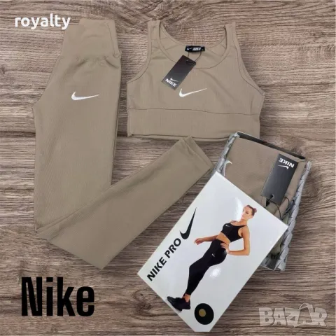 Nike дамски комплект Различни цветове , снимка 3 - Спортни екипи - 49824611