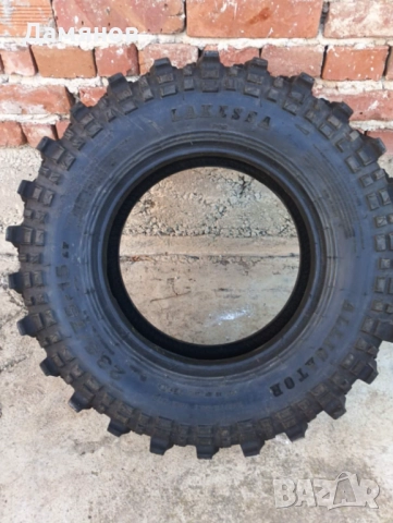 Гуми за кал ALLIGATOR 235/75/15 DOT 2221