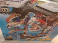 Hot Wheels City Ultimate Garage с Shark Attack, снимка 17