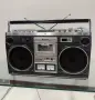 🔈Ретро колекционерски радиокасетофон Hitachi TRK-8180E Boombox🔈, снимка 1