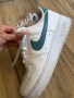 Оригинални бели кецове NIKE AIR FORCE 1 '07! 42,5 н, снимка 2