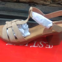 Дамски сандал на лят ток и платформа, снимка 1 - Сандали - 29757878