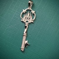 Изключително красив сребърен ключ-замък, снимка 2 - Колиета, медальони, синджири - 40412866