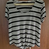 Дамска лятна блуза на черни и бели райета , снимка 1 - Блузи с дълъг ръкав и пуловери - 37216798