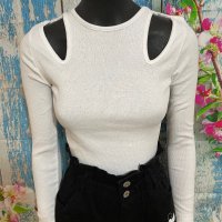Дамска блуза рипс в бяло, снимка 1 - Блузи с дълъг ръкав и пуловери - 39273242